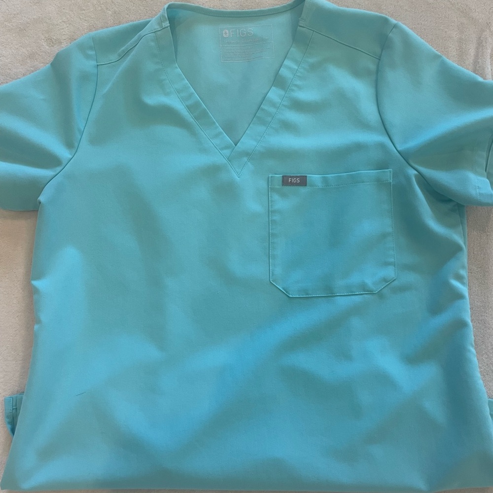 Figs Medium Scrub Top